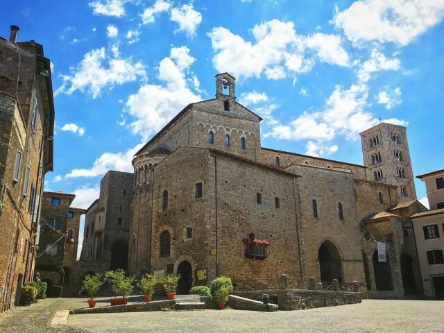 what to see in anagni