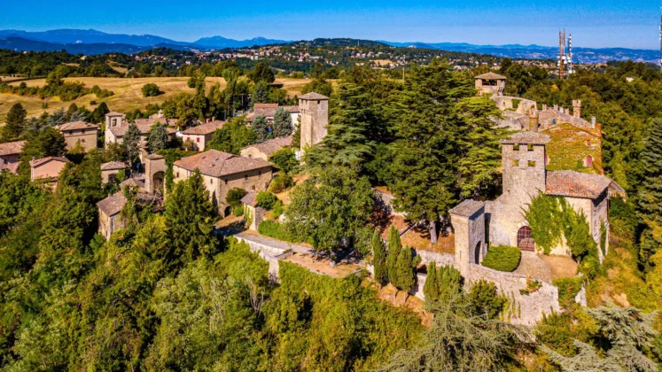 Village and castle of Monfestino