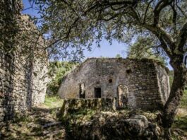 ghost towns of Barbazzano and Portesone