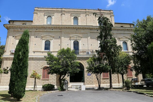 Chieti, villa frigerj