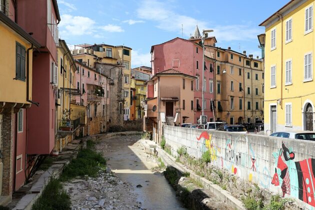 carrara via carriona